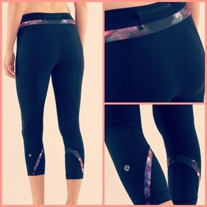 EUC lululemon INSPIRE Crop II Sz 2